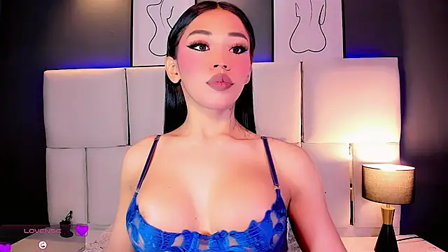 Snapshot of Aleisha_Beaumont chatting on July 24, 9:35 pm Aleisha Beaumont online show from July 24, 9:35 pm