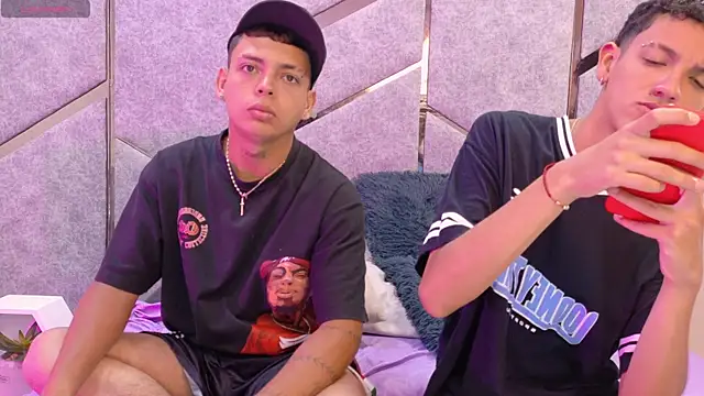 Dante-Axel online show from April 30, 3:13 am