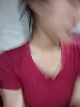 Snapshot of Rosie_LoveUU chatting on May 9, 10:37 pm Rosie LoveUU online show from May 9, 10:37 pm