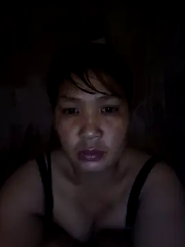 Snapshot of Beola-mi chatting on April 28, 7:41 pm Beola-mi online show from April 28, 7:41 pm