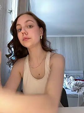 Snapshot of _AliceWells chatting on May 10, 2:44 pm AliceWells online show from May 10, 2:44 pm