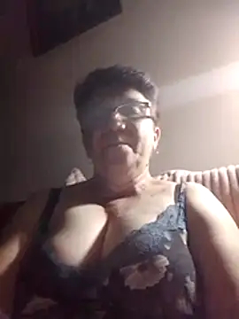 KetQueen101 online show from June 19, 8:23 pm