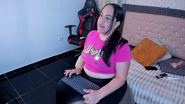 Zoedeleon online show from May 25, 7:42 pm