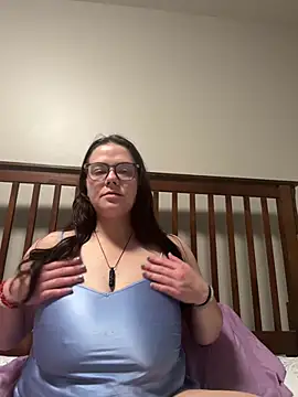 Snapshot of Ms_Ava_BB chatting on May 8, 2:17 am Ms Ava BB online show from May 8, 2:17 am