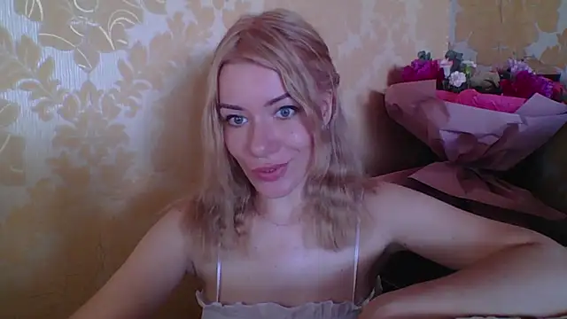 Softy Aura  online show from July 2, 10:21 am