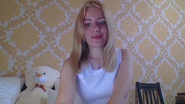 Softy Aura  online show from July 29, 2:15 pm