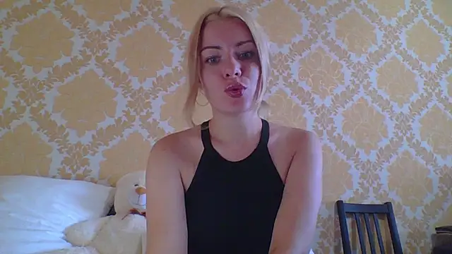 Softy Aura  online show from August 1, 4:06 pm