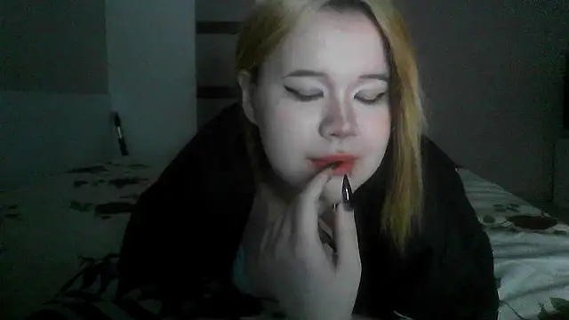 Snapshot of Amanda_Mia_ chatting on June 23, 5:22 pm Amanda Mia online show from June 23, 5:22 pm