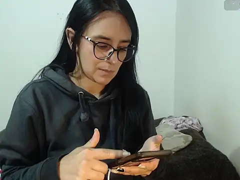 Snapshot of ASHLEYLOVE11 chatting on July 16, 2:12 pm ASHLEYLOVE11 online show from July 16, 2:12 pm