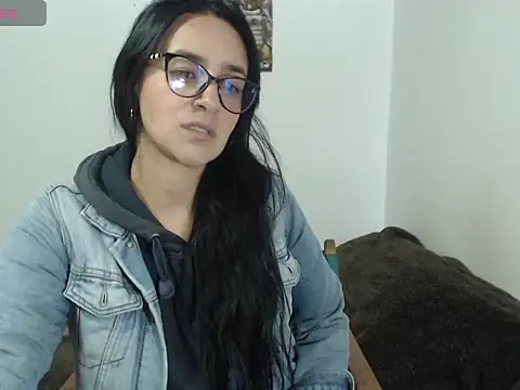 Snapshot of ASHLEYLOVE11 chatting on July 27, 2:35 pm ASHLEYLOVE11 online show from July 27, 2:35 pm