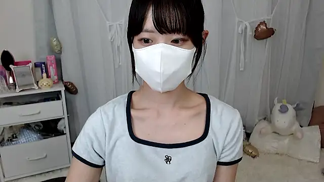 Snapshot of mii__tan chatting on May 21, 1:07 pm mii tan online show from May 21, 1:07 pm