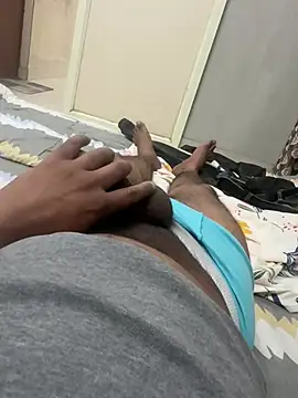 kmikem8 online show from April 24, 10:45 pm