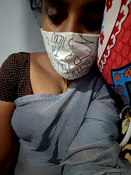 Snapshot of Tamil_Hot_HoneyBee chatting on May 10, 1:33 am Tamil Hot HoneyBee online show from May 10, 1:33 am