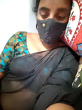 Snapshot of Tamil_Hot_HoneyBee chatting on May 13, 3:09 pm Tamil Hot HoneyBee online show from May 13, 3:09 pm
