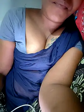 Snapshot of Tamil_Hot_HoneyBee chatting on June 9, 3:07 am Tamil Hot HoneyBee online show from June 9, 3:07 am