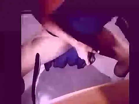 Snapshot of EnjoyMex69 chatting on February 8, 8:07 am EnjoyMex69 online show from February 8, 8:07 am