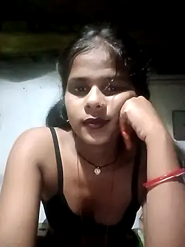 Snapshot of Sexy_geeta chatting on July 23, 3:32 pm Sexy geeta online show from July 23, 3:32 pm