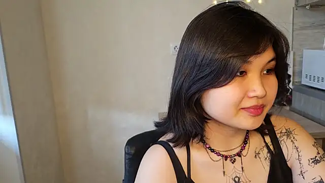 lenayobondio online show from April 27, 10:35 am