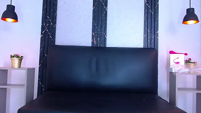 Snapshot of Feiccer_Castquer chatting on May 11, 2:45 pm Feiccer Castquer online show from May 11, 2:45 pm
