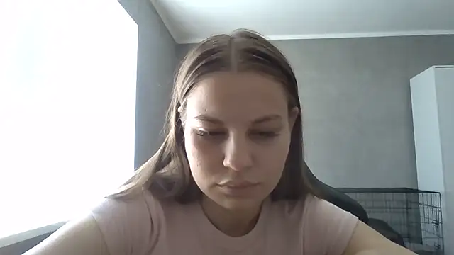 Snapshot of _Linsyy_ee_ chatting on June 7, 9:24 am Linsyy ee online show from June 7, 9:24 am
