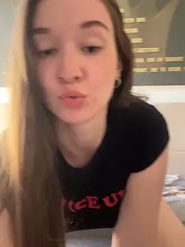 Dianyx online show from May 27, 2:25 pm