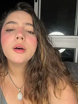 violettmonroe2 online show from May 6, 4:19 am