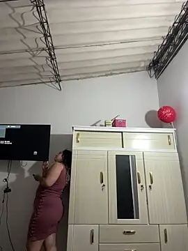 violettmonroe2 online show from May 14, 4:30 am