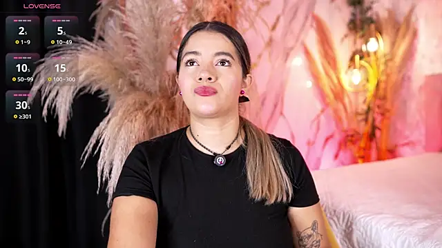 Snapshot of Leidy_2026 chatting on July 28, 1:21 pm Leidy 2026 online show from July 28, 1:21 pm