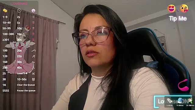Snapshot of Valeri_bj chatting on June 19, 9:07 pm Valeri bj online show from June 19, 9:07 pm