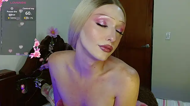 Snapshot of PrincessJazmin chatting on July 5, 12:28 am PrincessJazmin online show from July 5, 12:28 am