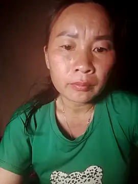 Snapshot of Lella_01 chatting on June 17, 1:23 pm Lella 01 online show from June 17, 1:23 pm