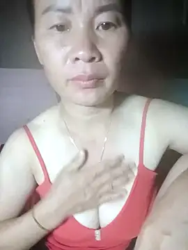 Snapshot of Lella_01 chatting on July 13, 1:47 pm Lella 01 online show from July 13, 1:47 pm