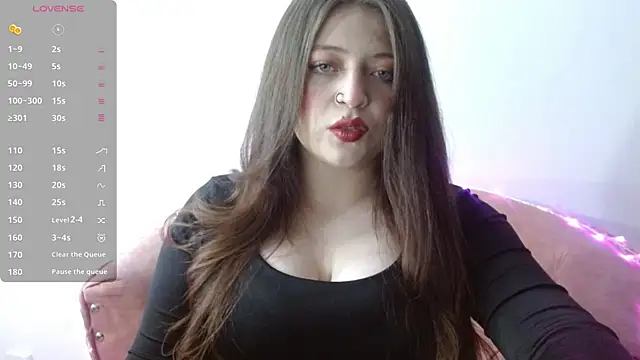 Snapshot of Selene_05 chatting on June 14, 6:04 am Selene 05 online show from June 14, 6:04 am