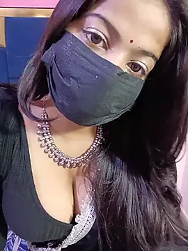 Snapshot of Dimpi_0 chatting on August 5, 7:00 am Dimpi 0 online show from August 5, 7:00 am