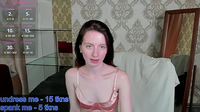 Snapshot of mollie_blush chatting on June 12, 1:43 pm mollie blush online show from June 12, 1:43 pm