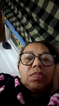 Ladymilf12 online show from July 30, 2:43 am