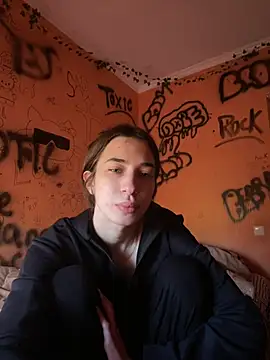 Laurie Corny online show from April 27, 10:13 am