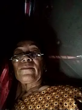 Snapshot of mouth22 chatting on May 31, 1:58 am mouth22 online show from May 31, 1:58 am