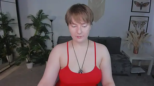 Snapshot of MelittaStorrie chatting on May 20, 7:14 am MelittaStorrie online show from May 20, 7:14 am