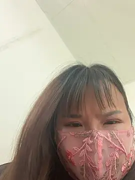 Snapshot of Yanzi-mm chatting on August 9, 3:55 am Yanzi-mm online show from August 9, 3:55 am