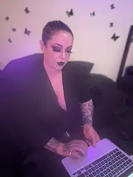 Snapshot of tacyeannxo chatting on July 24, 7:01 pm tacyeannxo online show from July 24, 7:01 pm