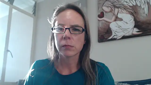 Snapshot of blondiesin50 chatting on May 10, 5:12 am blondiesin50 online show from May 10, 5:12 am