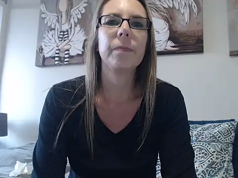 Snapshot of blondiesin50 chatting on May 16, 3:11 pm blondiesin50 online show from May 16, 3:11 pm