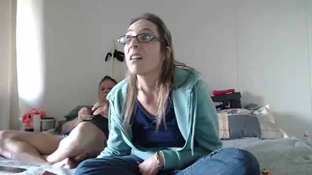 Snapshot of blondiesin50 chatting on June 9, 1:45 pm blondiesin50 online show from June 9, 1:45 pm