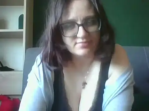 Snapshot of sensual_paris chatting on April 30, 5:47 am sensual paris online show from April 30, 5:47 am