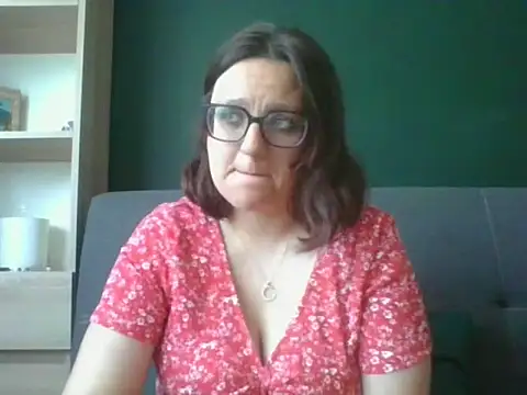Snapshot of sensual_paris chatting on June 2, 5:31 am sensual paris online show from June 2, 5:31 am