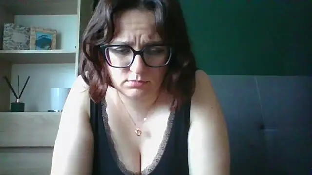 Snapshot of sensual_paris chatting on July 17, 5:25 am sensual paris online show from July 17, 5:25 am