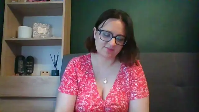 Snapshot of sensual_paris chatting on July 27, 5:36 am sensual paris online show from July 27, 5:36 am