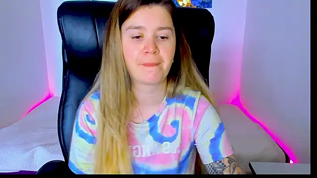 Snapshot of Natali_Secret chatting on May 12, 10:23 am Natali Secret online show from May 12, 10:23 am