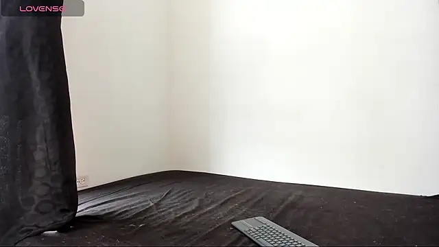 liammendoza98 online show from June 5, 2:56 pm